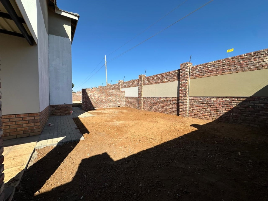 3 Bedroom Property for Sale in Waterval East North West
